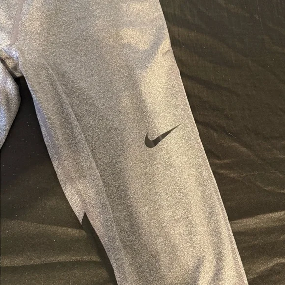 Nike Pro Silver and Black Leggings - Picture 2 of 5